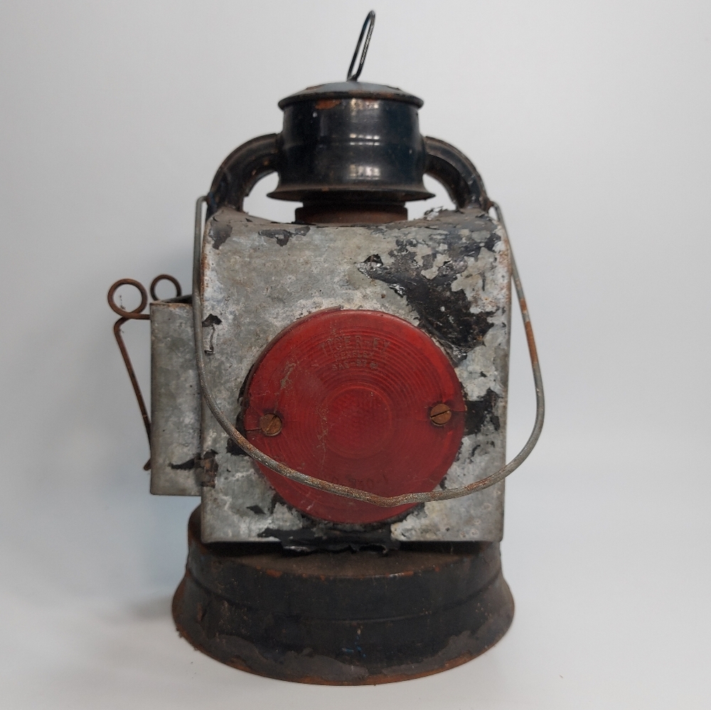 Antique Dietz Junior Wagon Oil Lantern